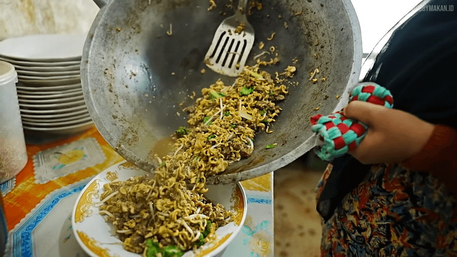 Hobby Makan Mie Sultan